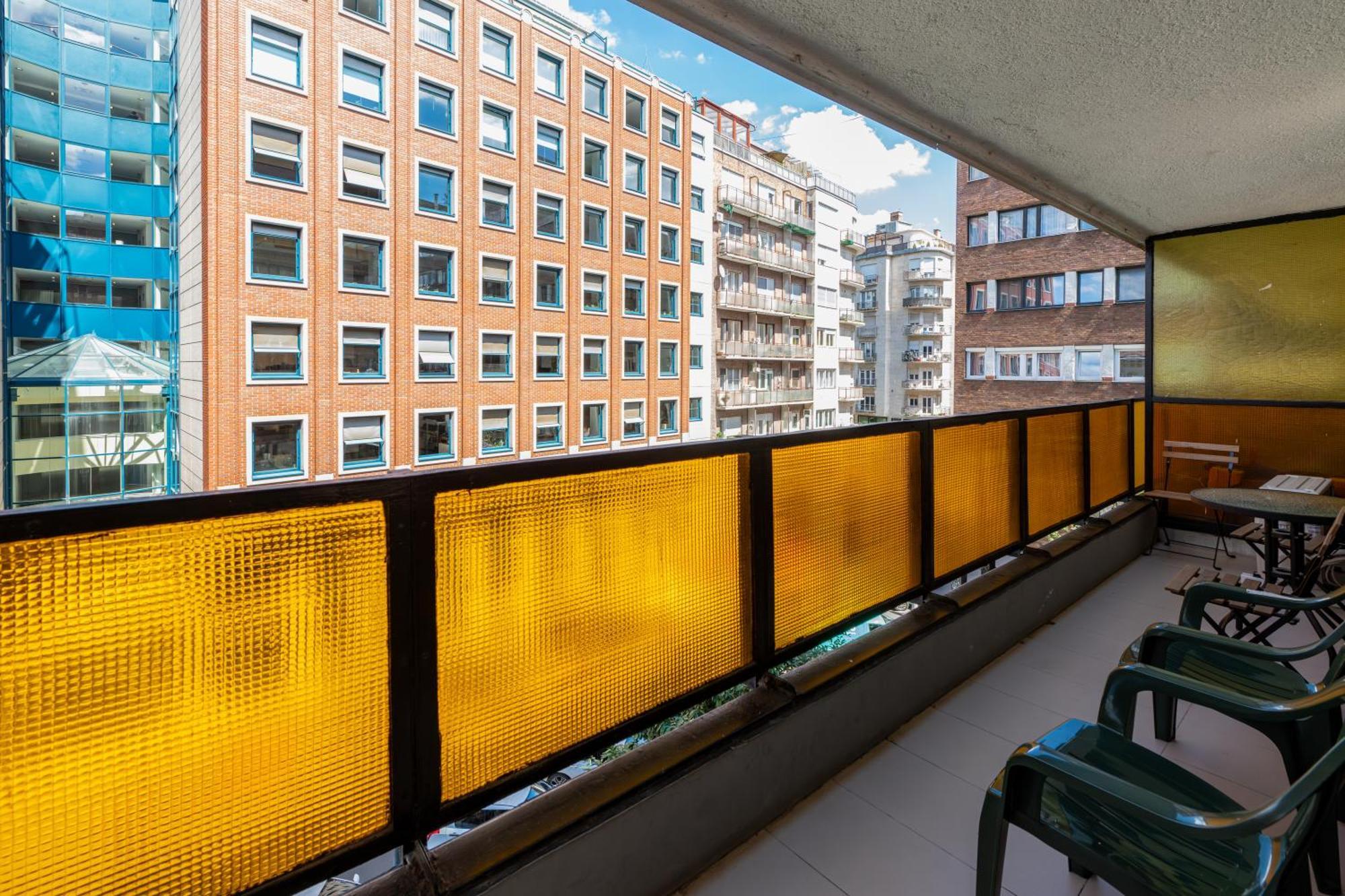 Rumbach 2022 Modern Apartment Budapest Exterior photo